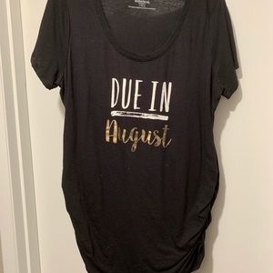 ‘Due in August’ maternity tee